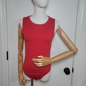Aritzia Babaton Contour Red Chic Bodysuit Size Large